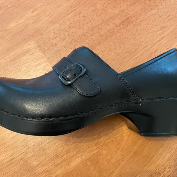 Black Dansko Tamara Leather buckle clogs - Picture 3 of 7